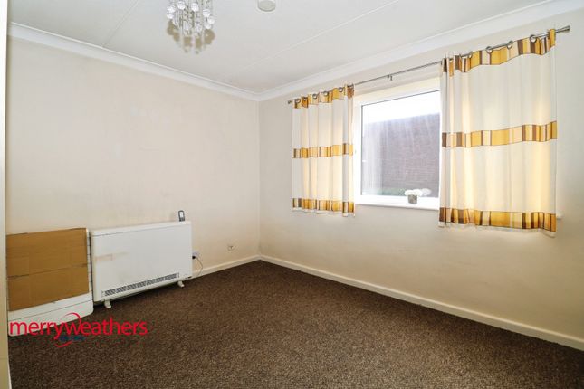 19 Selwood Flats, Doncaster Road, Rotherham photo 4