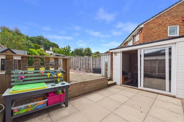 31, Walker Crescent, Telford photo 4