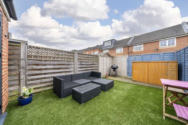 32, Riverdale Drive, London photo 4