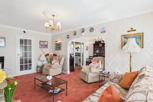 33, Exmoor Crescent, Worthing photo 3