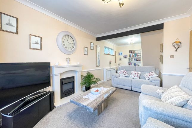8, Coutts Avenue, Gravesend photo 4