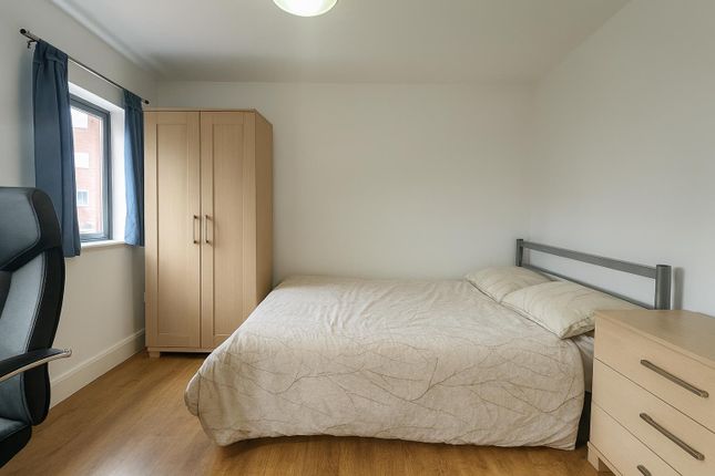 Apartment 7, 15, Rickman Drive, Birmingham photo 5