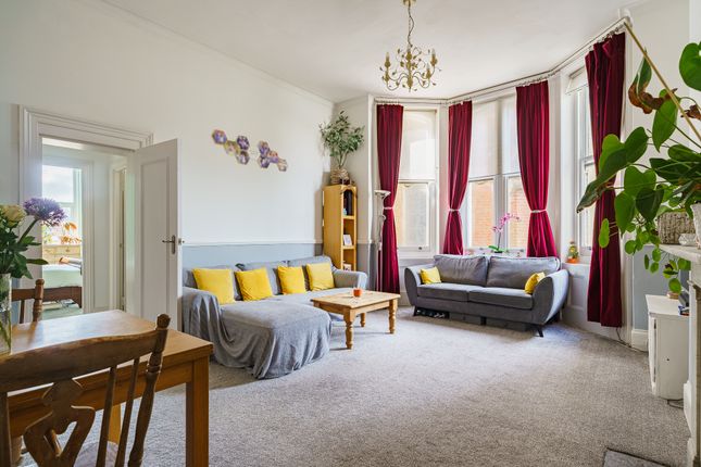 Flat 6, 49, Upper Rock Gardens, Brighton photo 4