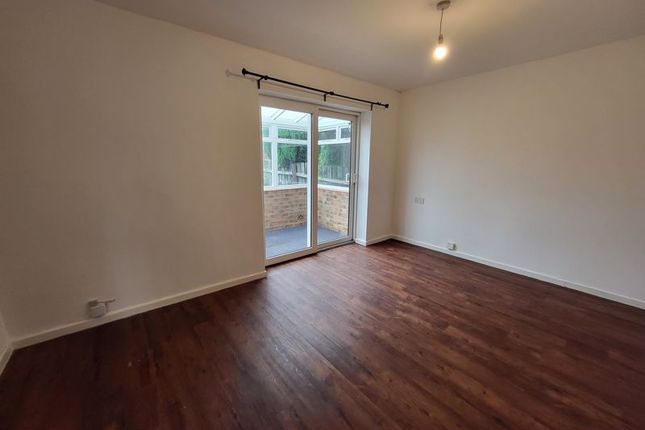 3, Delaval Court, Bedlington photo 4
