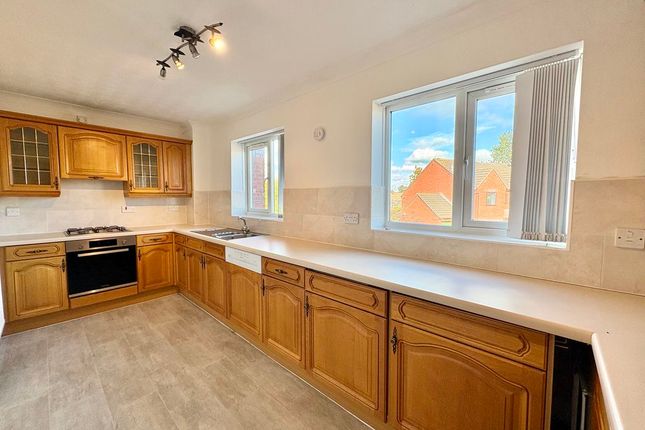 16, Waterside Court, Stafford photo 3
