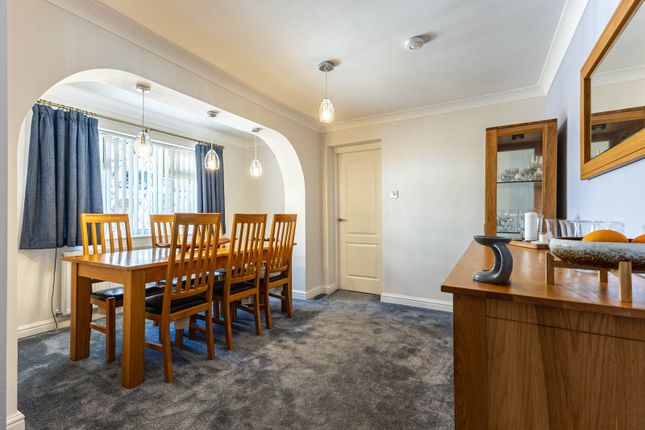 7 Fulford Close, Darton, Barnsley photo 5