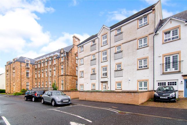 Thumbnail Flat for sale in 3/1, Parklands Oval, Glasgow