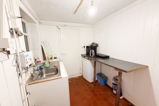 8, Moorland Road, Stoke-on-Trent photo 5