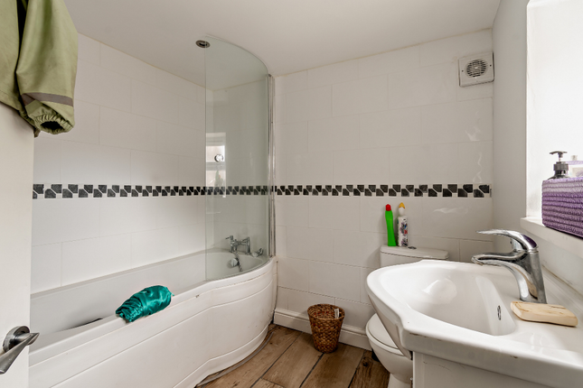 55, Watt Road, Birmingham photo 4