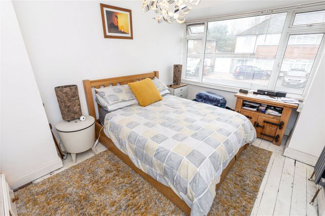 76, Brook Road, Redhill photo 4