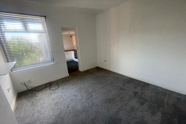 16, Durham terrace , Silksworth Sunderland  photo 4