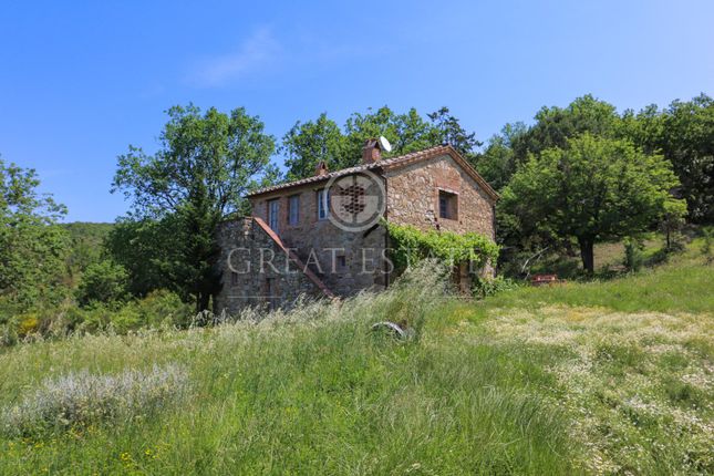 Villa for sale in Montalcino, Siena, Tuscany