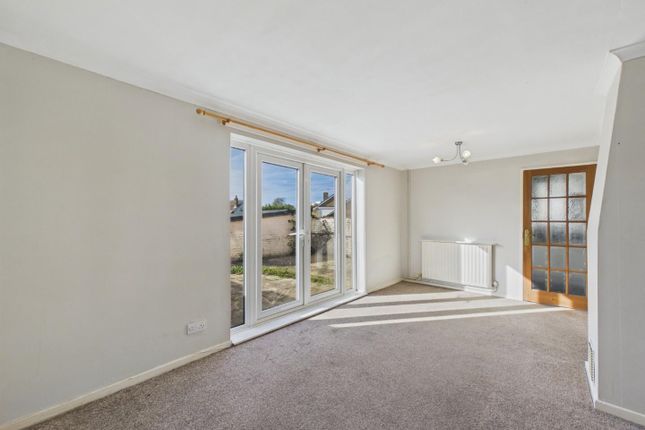 64, Oak Tree Road, Ashford photo 4