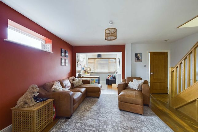 End terrace house for sale in Ravensmead, Chinnor