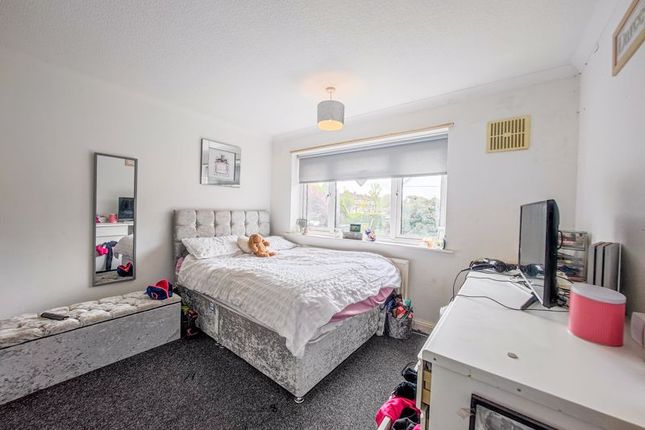 Terraced house for sale in The Drive, Sidcup