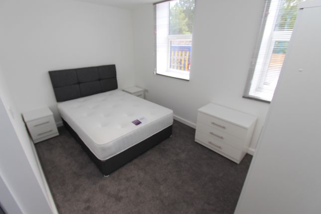 Flat 1, Carnation Place, Tulip Street, Beeston photo 4