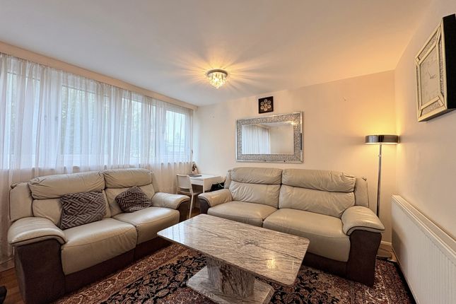 2-bed house on 24, Spooner House, Hounslow, £315,000