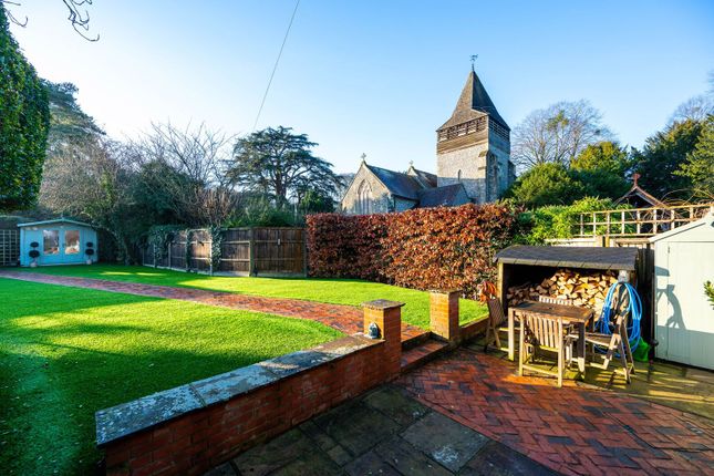 Hillier Cottage, West Clandon photo 4