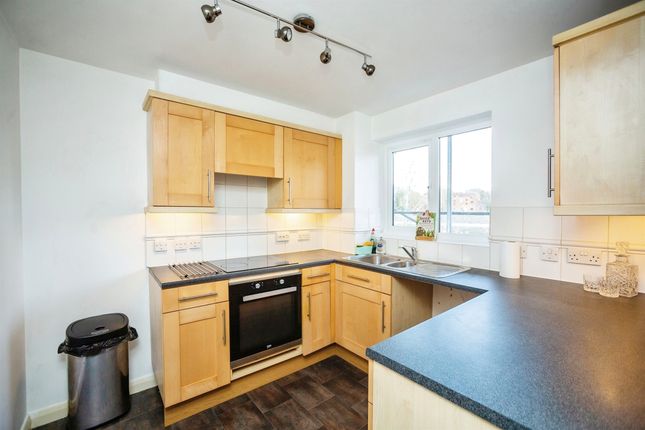 Flat for sale in St. Peter Street, Maidstone