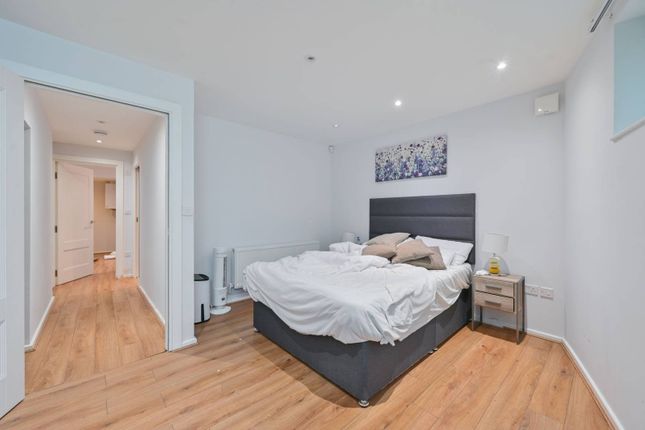 Flat for sale in Bayham Street, Camden Town, London