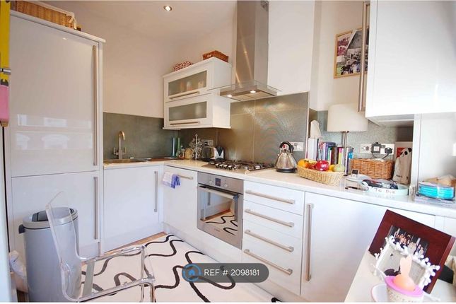 Thumbnail Flat to rent in Marylands Road, London