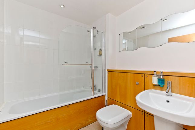 Flat for sale in 3/6 Western Harbour Midway, Newhaven, Edinburgh