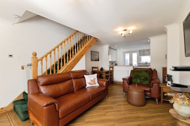 81, Elmwood, Middlesbrough photo 3