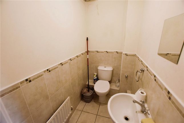 68, Cavell Drive, Hertfordshire photo 4