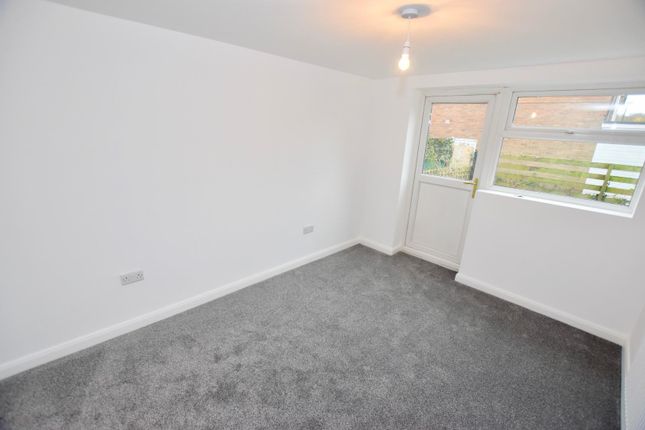 24, Rosaville Crescent, Coventry photo 5