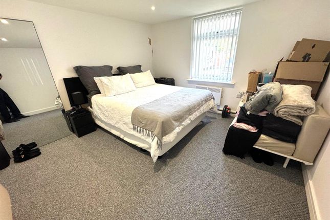 1 Russell House, Bakers Way, Wolverhampton photo 5