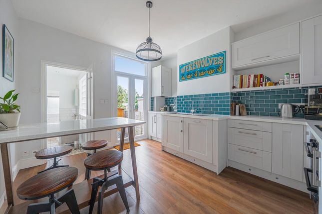 59, Hurstbourne Road, London photo 3