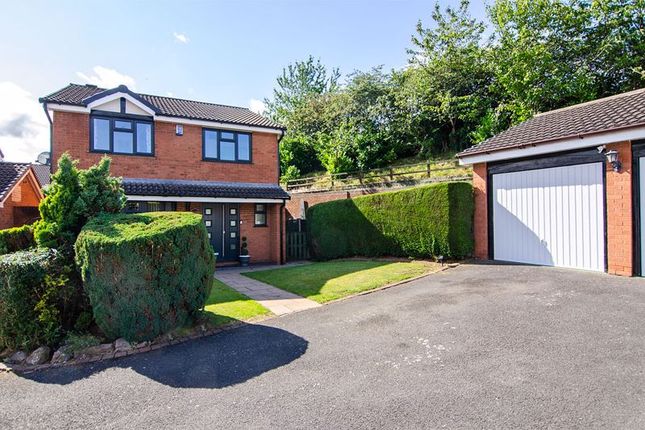 Thumbnail Detached house for sale in Boulton Close, Hunslet, Burntwood