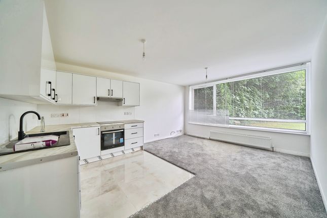 1, Crakers Mead, Watford photo 2