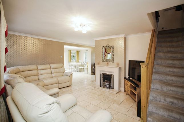 69, Hereford Close, Barwell photo 3