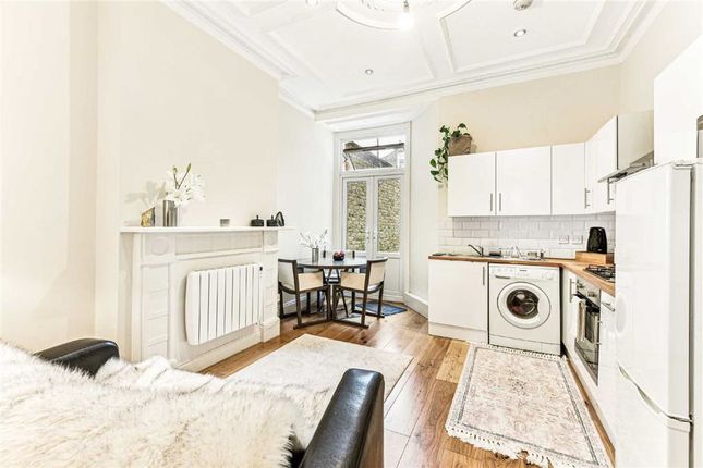 Terraced house for sale in Lessar Avenue, London