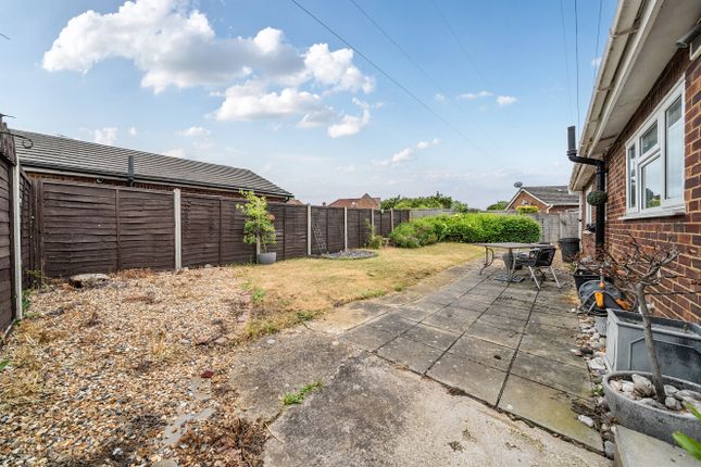 3, Saffron Close, Reading photo 2
