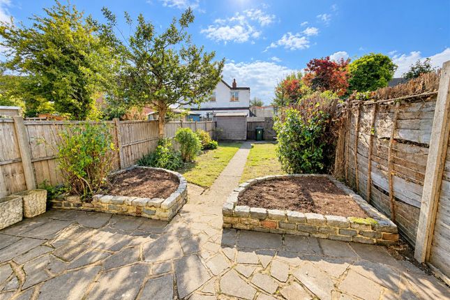 6, Hilary Close, Herne Bay photo 2