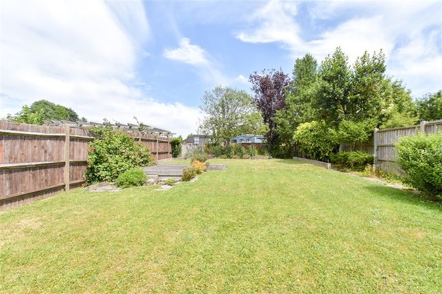 Greenfields Way, Horsham photo 2