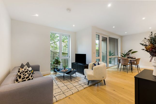 99050_Flat 1 Wrest House 27 Inglis Way  (1).Jpg