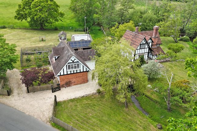 Mill House,, Mill Lane, Hampshire photo 4