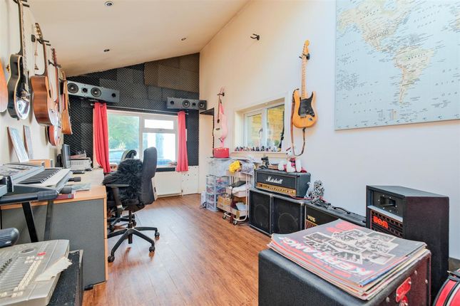 Studio/Bedroom