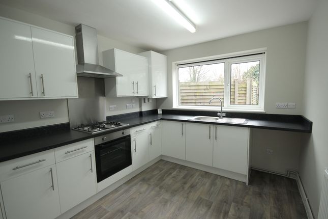 Maisonette to rent in Magpie Hall Lane, Bromley