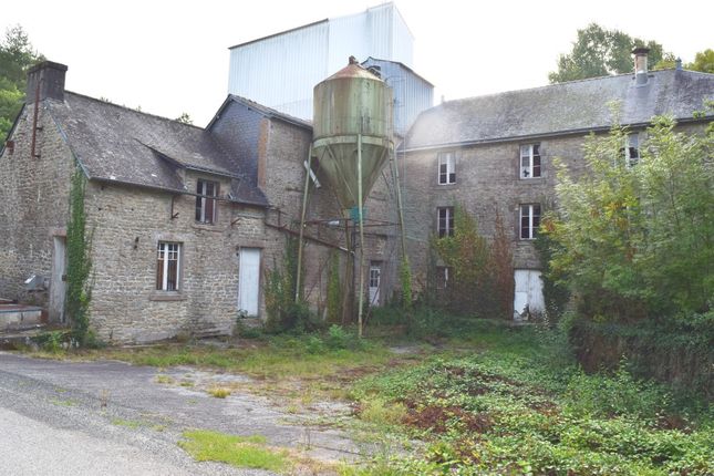 Thumbnail Light industrial for sale in 56320 Priziac, Morbihan, Brittany, France