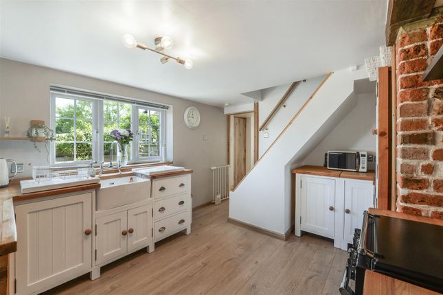 1 Coptgrove Cottages, Church Road, Paddock Wood photo 3