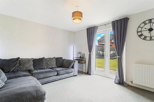 5, Lindores Drive, Glasgow photo 4