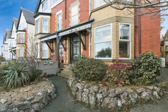 Flat 1, 2, Sefton Road, Colwyn Bay photo 3