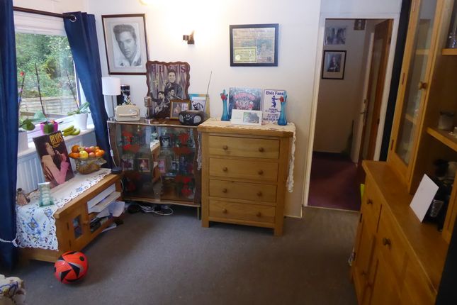 17, Kingsmead Park, Elstead, Godalming photo 3