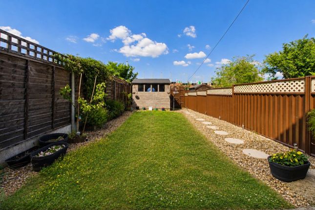 9, Whitwell Close, Luton photo 4