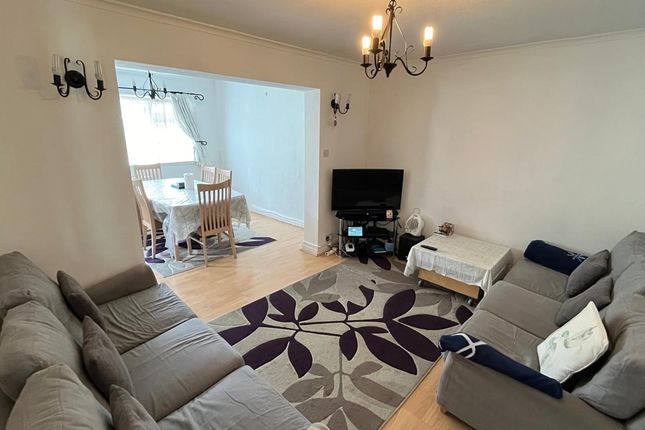 Thumbnail Semi-detached house to rent in Munster Avenue, Hounslow