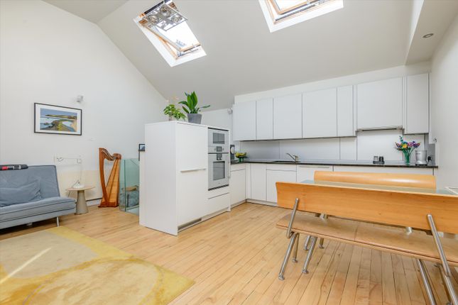 18B, Dean Park Mews, Edinburgh photo 2